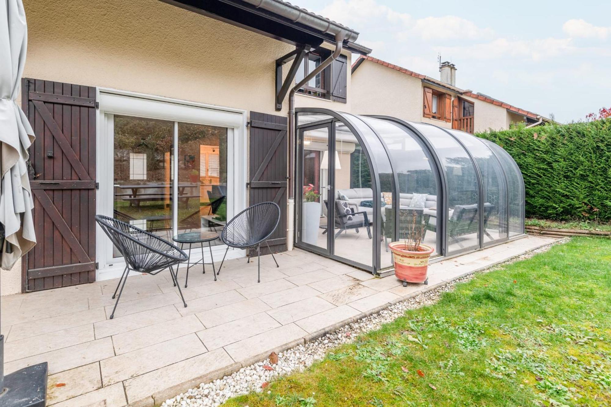 Alpiloc - Town House With Garden And Winter Lounge Villa Annecy Bagian luar foto